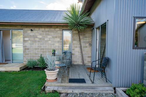 Mountain View Bliss - Albert Town Holiday Unit
