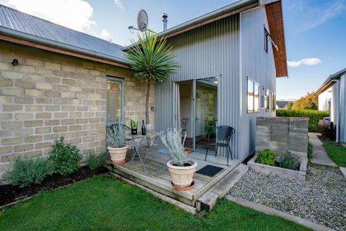 Mountain View Bliss - Albert Town Holiday Unit