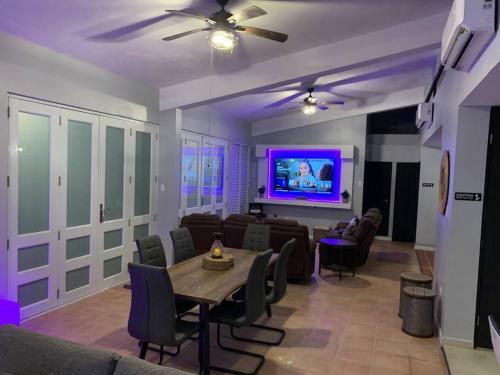 Apartamento Stylish Condo-steps To Beach W-3b/3b+4 Beds+games