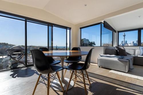 High-end 2br House - Skytower View- Nr Ponsonby Rd