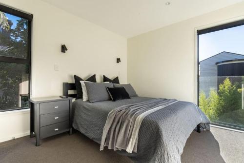 High-end 2br House - Skytower View- Nr Ponsonby Rd