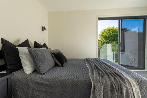 High-end 2br House - Skytower View- Nr Ponsonby Rd
