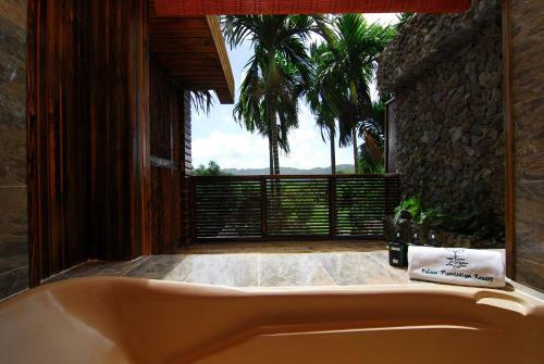 Hotel Palau Plantation Resort