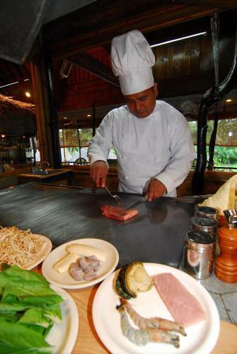 Hotel Palau Plantation Resort