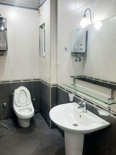 Central Nizami Street Apartment