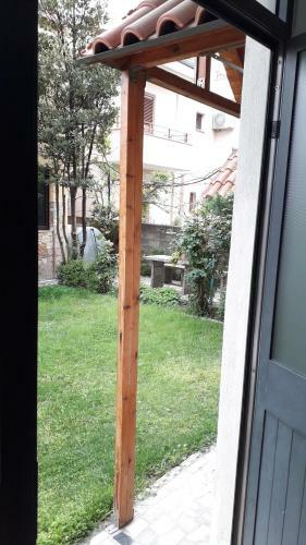 Vila Aliaj 's Apartment With Garden