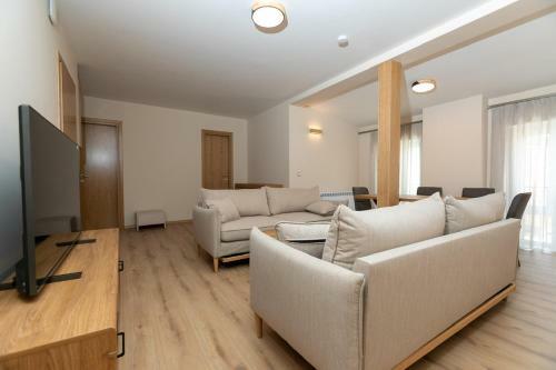 Hostal ???????? ?????? ???????? ?????? / Luxury Studios ?the Old Batak?