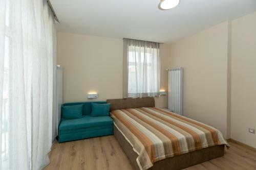 Hostal ???????? ?????? ???????? ?????? / Luxury Studios ?the Old Batak?