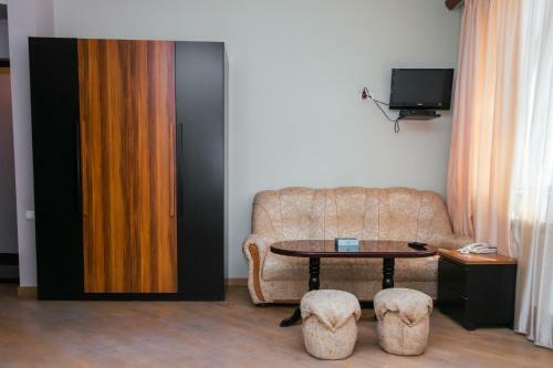 Syuniq Hotel