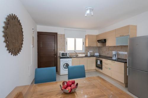 Narcissos 'nissi Beach' Apartment A8