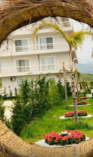 R&i Sea And Mountain View Apartments Radhim�