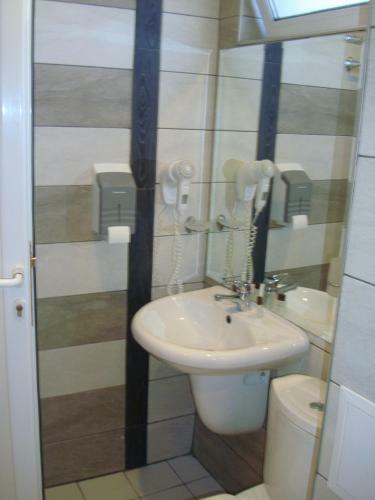 Hostal Guest House Lazur