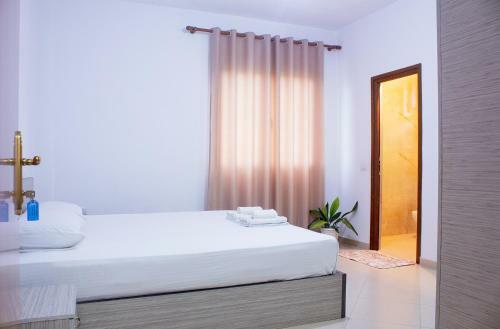 Hostal Rent Rooms Villa Ismolli