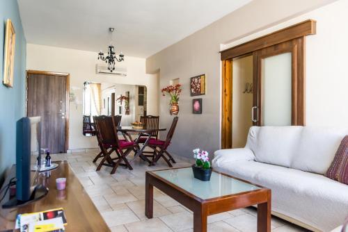 Luxury Apartment | Sea And City Center!