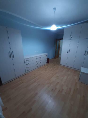 Apartamento Erjoni's Guest House