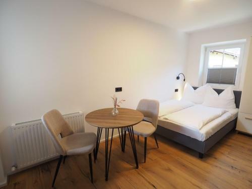 Inviting Holiday Home In Diensten Am Hochk�nig With Terrace