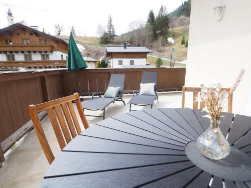 Inviting Holiday Home In Diensten Am Hochk�nig With Terrace