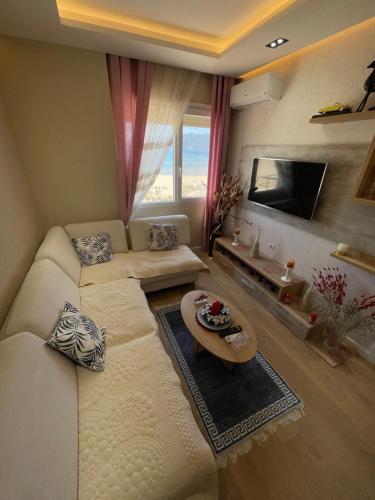 Juan Apartment