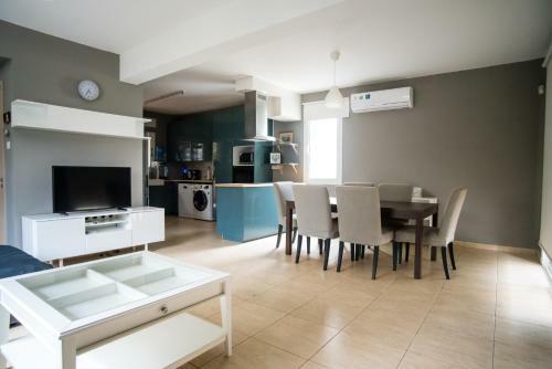 Spacious 3-bedroom Villa With Gorgeous Garden
