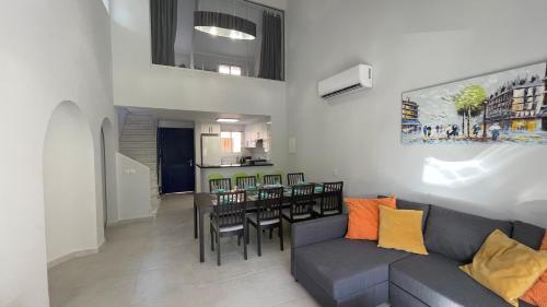 Villa Limnaria Gardens M03