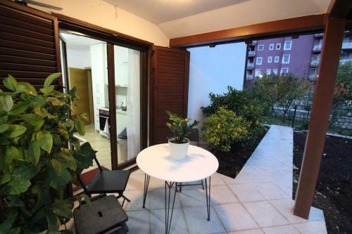 Apartamento Studio Otok With Garden