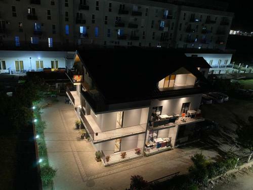 Hostal Vila Lazri