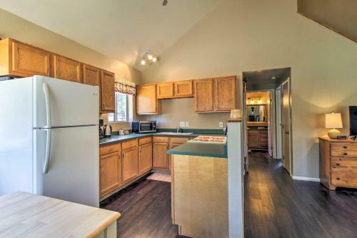 Heber-overgaard Retreat With Deck And Gas Grill!