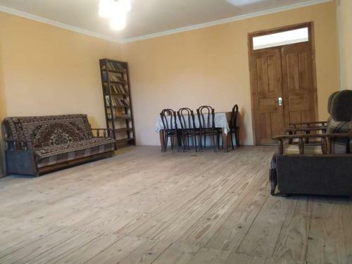 Madona's House In Tsesi