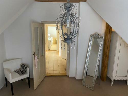 Apartamento Shabby Chick 3 Bedroom Mezonet With Balcony