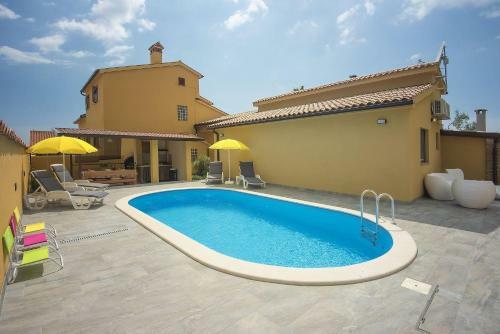 Villa Mit Privatem Pool, Klima, Wlan, Bbq Und Guter Lage