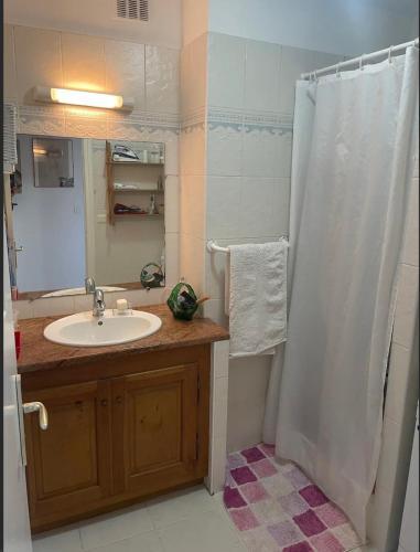 Apartamento Modest- Spacious Apt With Wifi In Ajaccio !
