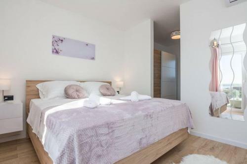 Villa Nin Holiday Home With Pool