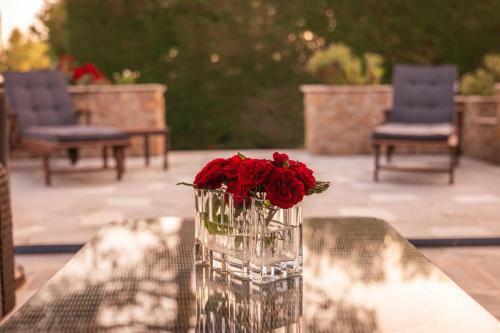Hostal Kourouta Villas