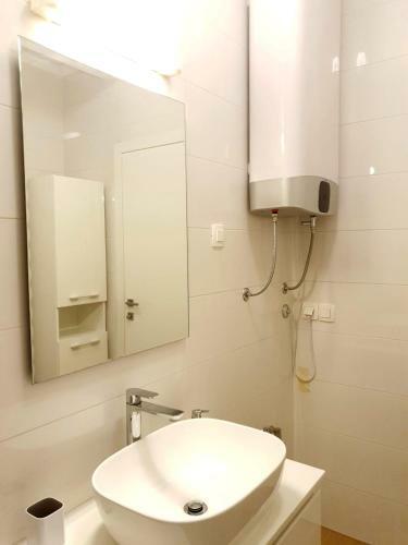 Orchid Seaview Apartment