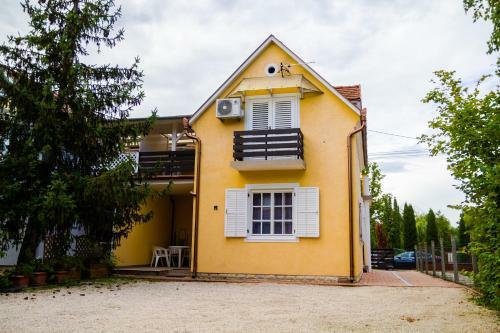 R�za Apartman - Balatonfenyves