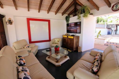 Tess Villa El Mirador