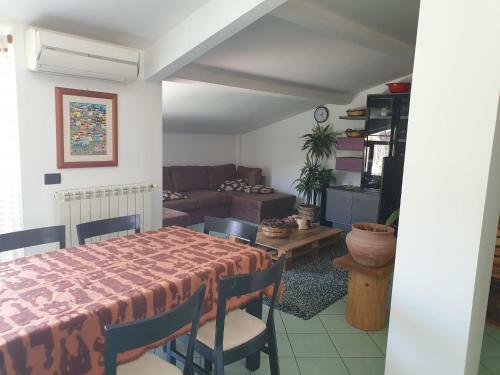 Bright And Panoramic Apartment In Aci Center
