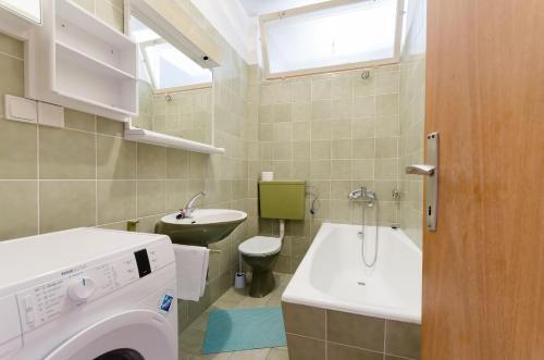 Apartments Slavica R