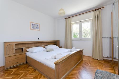 Apartments Slavica R