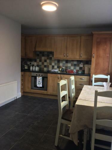Entire 3 Bedroom House Ballyshannon Town Centre