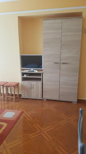 Ilona Vend�gh�z