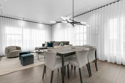 Sunny Central Reykjav�k Apartment - Harbour View
