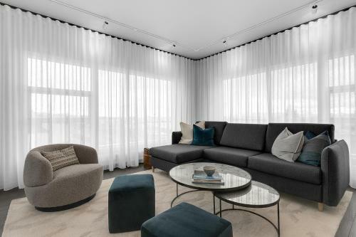 Sunny Central Reykjav�k Apartment - Harbour View