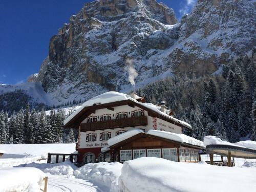Hotel Chalet Monti Pallidi