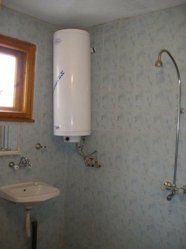 Hostal Kristal Guest House
