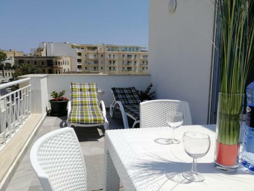 Wonderful Apartments With Shared Jacuzzi And Panorama Rooftop
