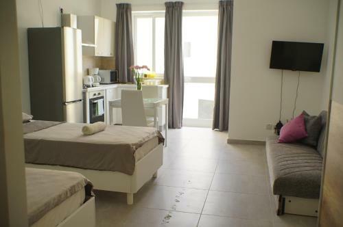 Wonderful Apartments With Shared Jacuzzi And Panorama Rooftop