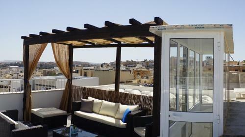Wonderful Apartments With Shared Jacuzzi And Panorama Rooftop