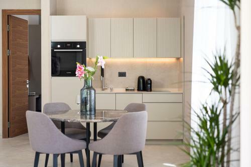 Aparthotel C Group Apartments