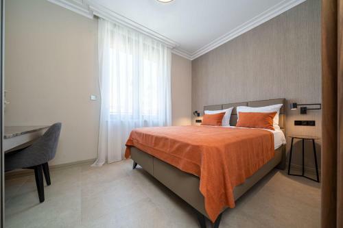 Aparthotel C Group Apartments